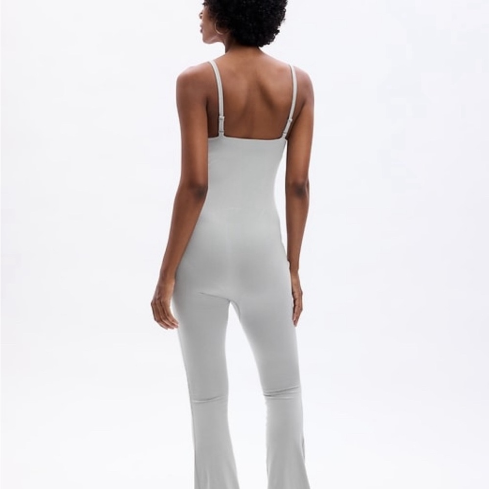 NWT. Gap maternity flare jumpsuit. “True black”. Size medium. - Picture 2 of 3